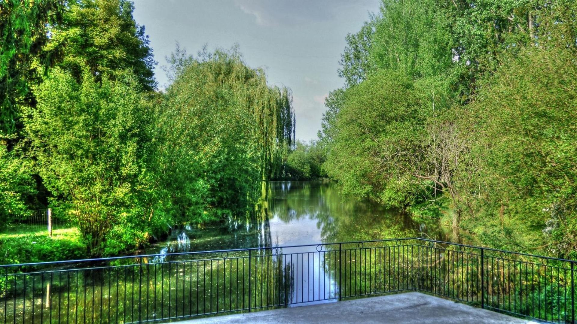 Le Moulin De Follet Bed and Breakfast Fougere  Εξωτερικό φωτογραφία